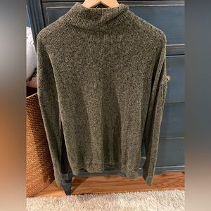 Forever 21 turtleneck basic sweater
